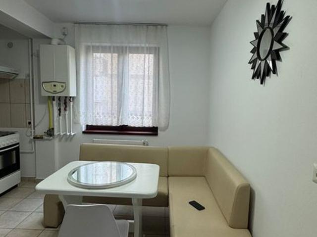 Apartament 2 camere de închiriat Lujerului