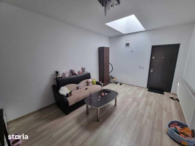 Apartament 2 camere de inchiriat. Pacurari. Alpha Bank