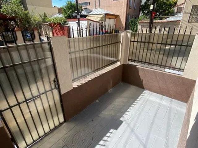 Apartament 2 camere de inchiriat / Parterul unei vile / Destinat firme