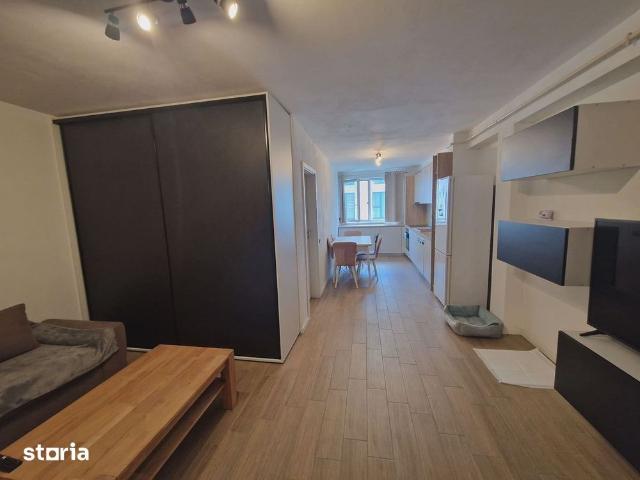 Apartament 2 camere de inchiriat, parcare, str Razoare Vivo Mall