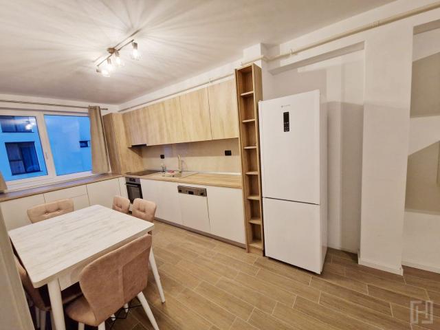 Apartament 2 camere de inchiriat, parcare, str Razoare Vivo Mall