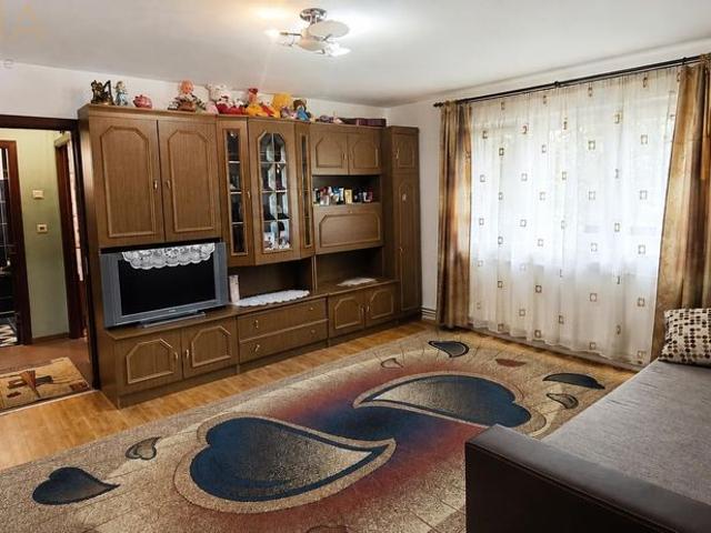 APARTAMENT 2 CAMERE DE INCHIRIAT – STR. IMPARATUL TRAIAN, BISTRITA