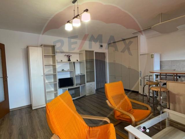 apartament 2 camere de închiriat strada constantin brâncuși