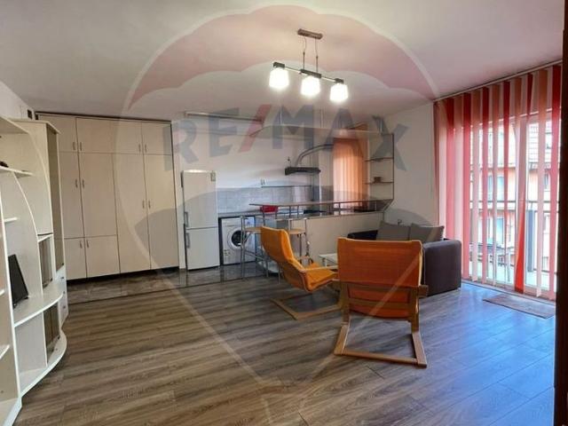 Apartament 2 camere de închiriat Strada Constantin Brâncuși