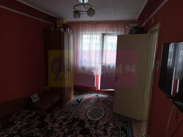 Apartament 2 camere de vanzare in Campina