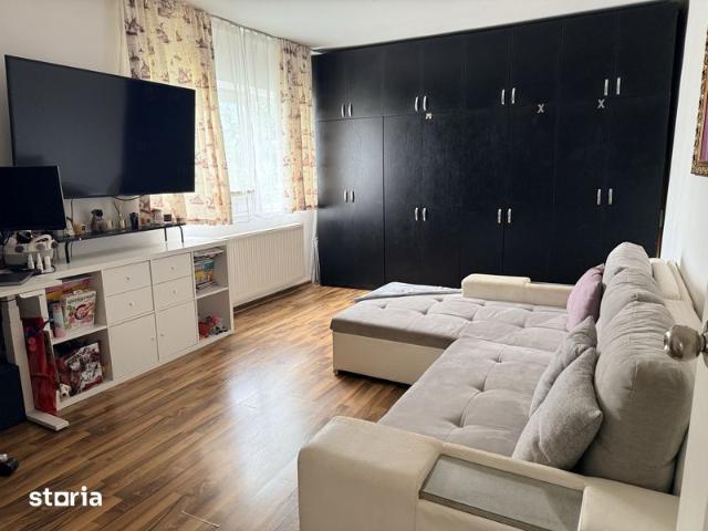 Apartament 2 camere decomandat