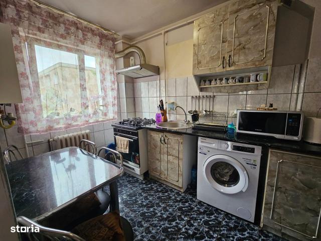 Apartament 2 camere, decomandat