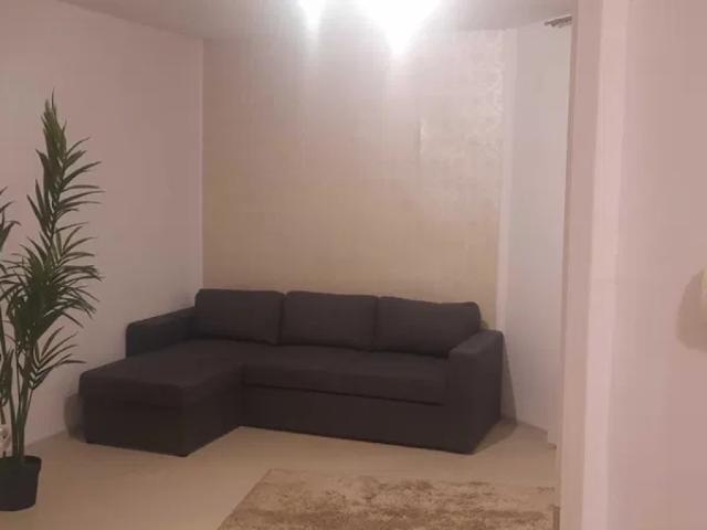 Apartament, 2 camere decomandat, 50 mp, Central, de inchiriat, Cod 162586