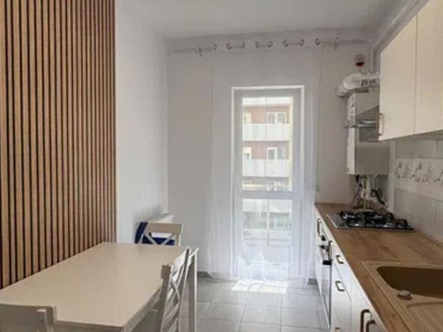 Apartament 2 camere, decomandat, 54 mp, balcon, centrala, ac, Berceni