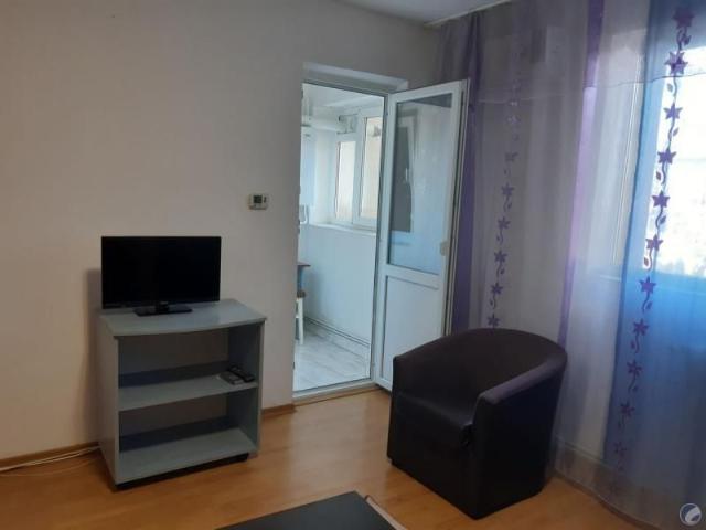 Apartament 2 camere decomandat, centru,Iasi, langa Moldova