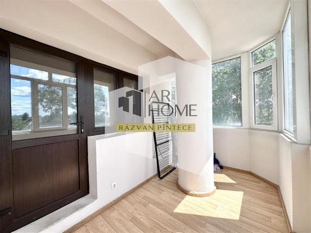 Apartament 2 camere decomandat centrala termica ultracentral Ploiesti