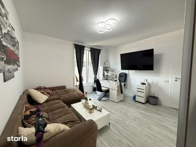 Apartament 2 camere, decomandat cu gradina de 45 mp Giroc