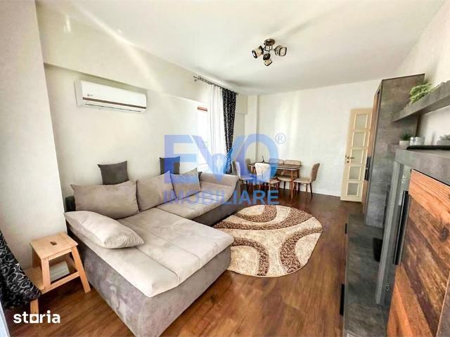 Apartament 2 camere, decomandat, aer conditionat, complex Royal Town