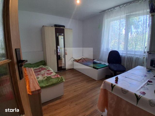 Apartament 2 camere, Decomandat, Alexandru cel Bun