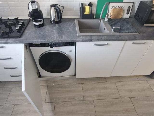 Apartament 2 camere Decomandat, balcon, lift, Giulesti