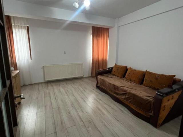 APARTAMENT 2 CAMERE, DECOMANDAT, BLOC NOU, MOBILAT SI UTILAT