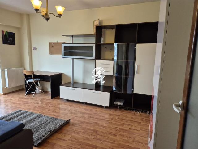 Apartament 2 camere decomandat de inchiriat Pacurari Iasi
