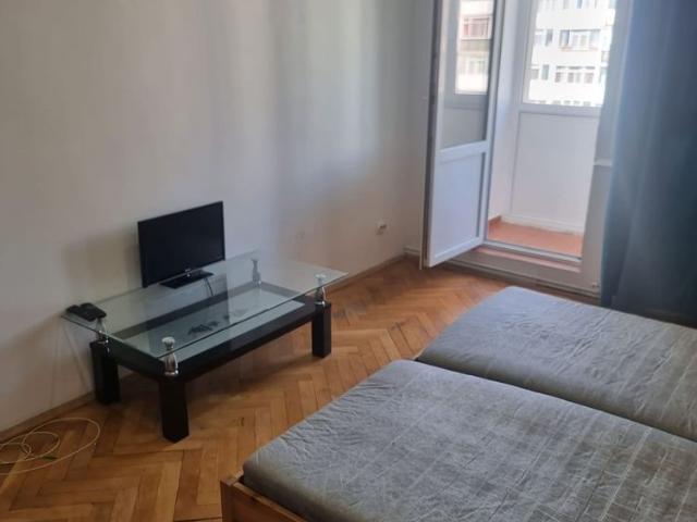 Apartament 2 Camere Decomandat de Închiriat – Piața Voievozilor