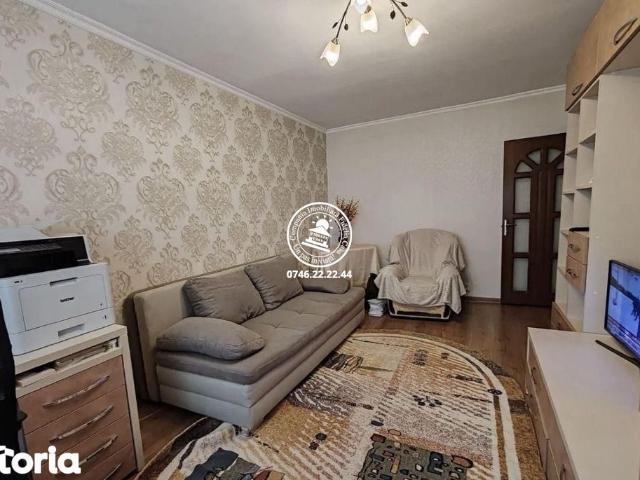 Apartament 2 camere decomandat de inchiriat – Podu de Fier str. Rufen