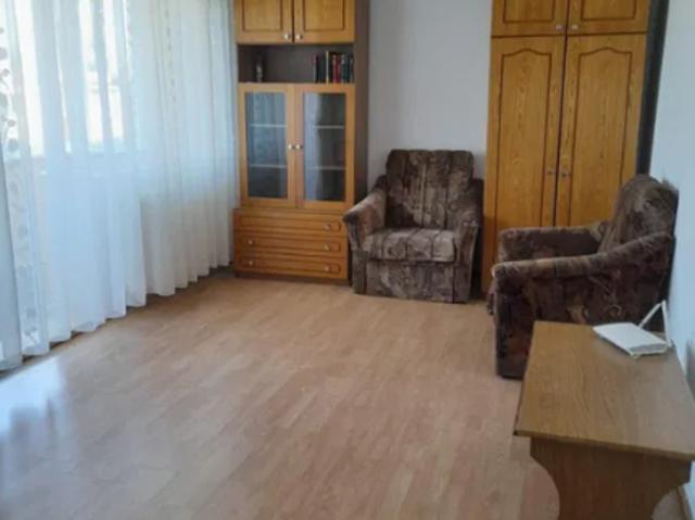 Apartament 2 camere decomandat de inchiriat