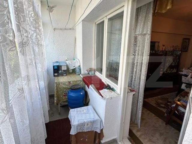Apartament 2 camere decomandat, etaj 2, zona Lidl G. Enescu
