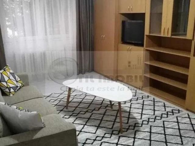 Apartament 2 camere decomandat Nicolina 450 euro