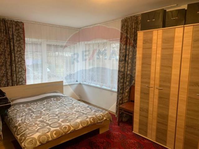 Apartament 2 camere decomandat +parcare de inchiriat zona intre lacuri