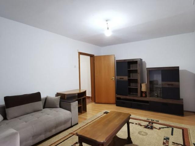 Apartament 2 camere decomandat parter Lipovei/Holdelor cu centrala