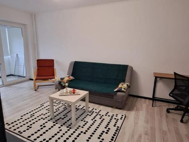 Apartament 2 camere decomandat – Rotonda, Calea București | 450€/lună