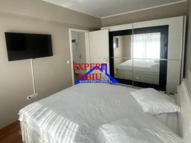 Apartament 2 camere decomandat, recent renovat zona Mihai Viteazul