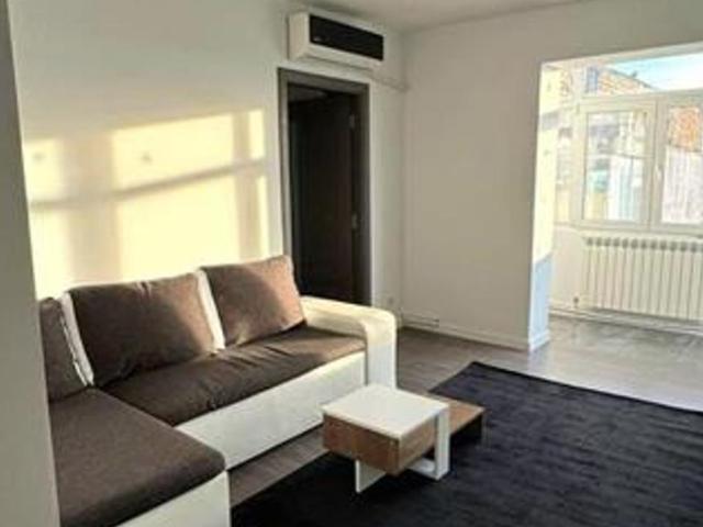 Apartament 2 camere decomandat, recovat complet, zona Ciric
