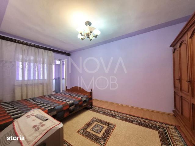 Apartament 2 camere, decomandat, Vasile Aaron