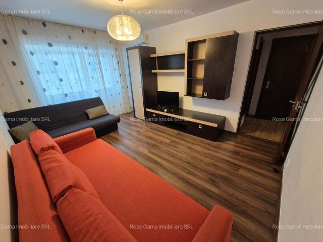 Apartament 2 camere decomandat vis a vis de Palas