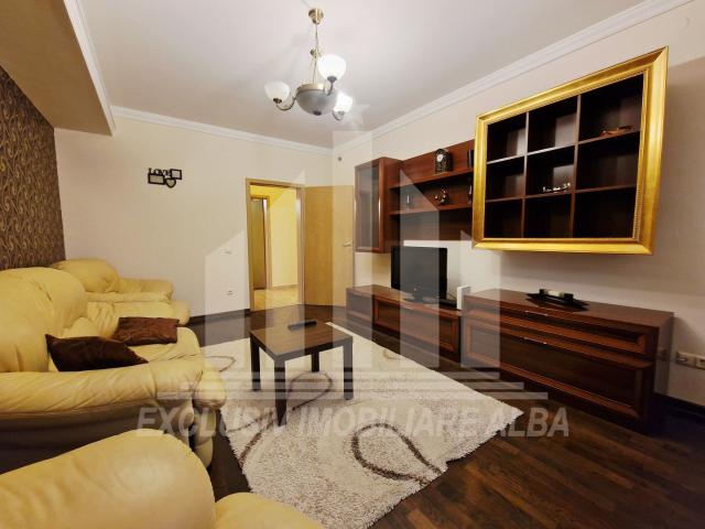 Apartament 2 camere decomandate, Cetate Stadion