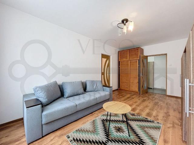 Apartament 2 camere decomandate, etaj intermediar, Grigoresc