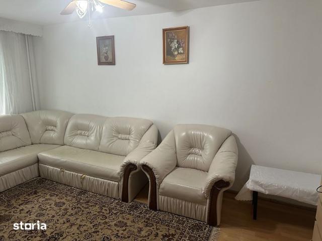 Apartament 2 camere decomandate zona centrala de inchiriat