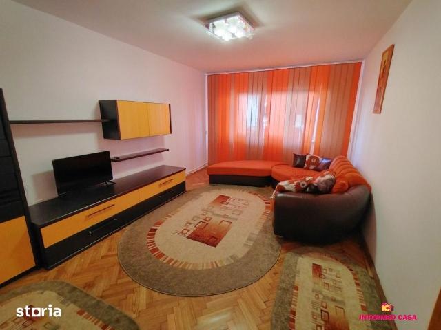 Apartament 2 camere decomandate zona Ștrand
