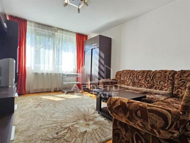 Apartament 2 camere decomandatin zona podgoria