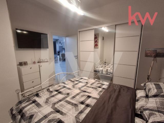 Apartament 2 camere, deosebit, de închiriat