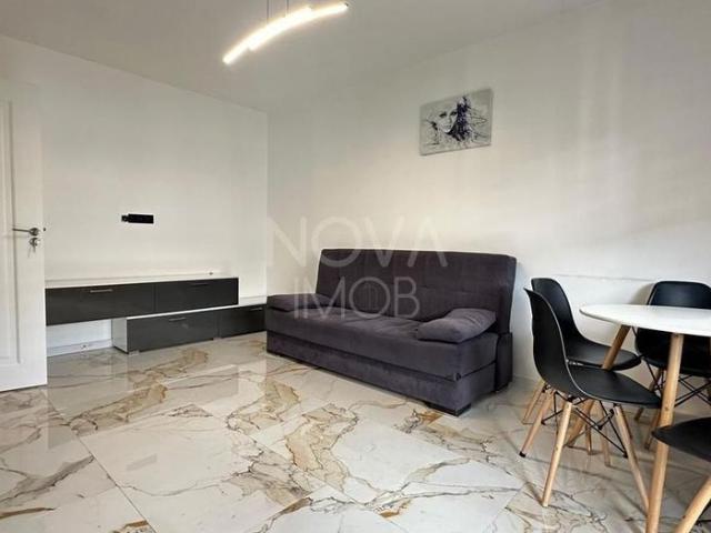Apartament 2 camere, Doamna Stanca