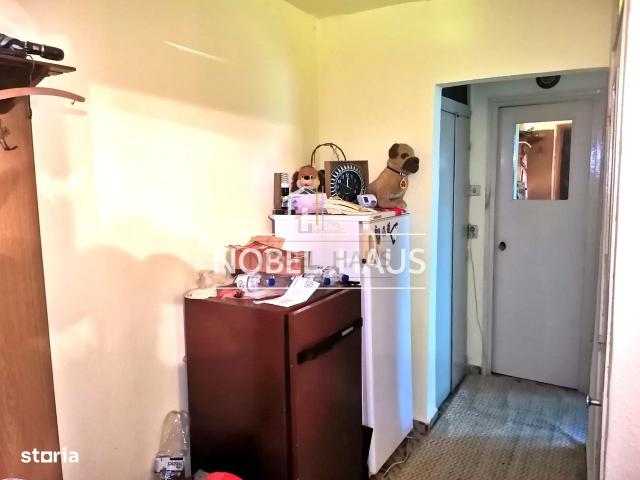 Apartament 2 camere, et 1, decomandat, Barlad, zona Confectii
