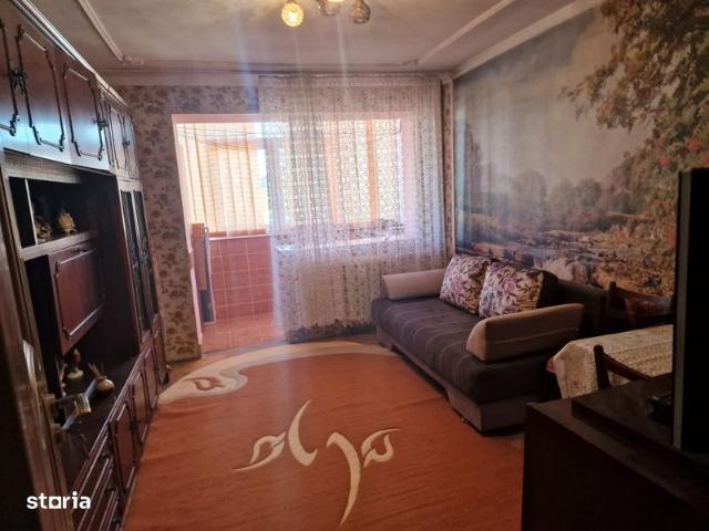 Apartament 2 camere et 2