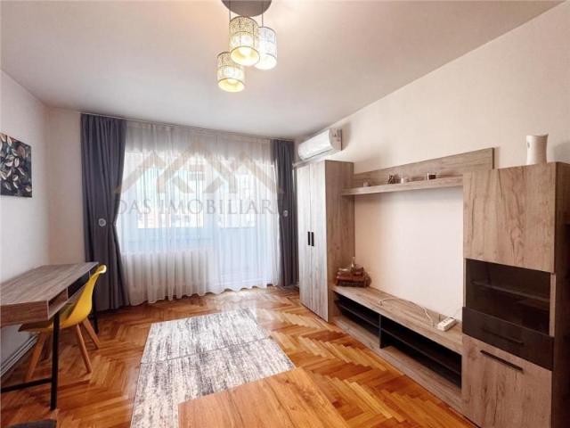 Apartament 2 camere, etaj 1, zona Marinex de inchiriat