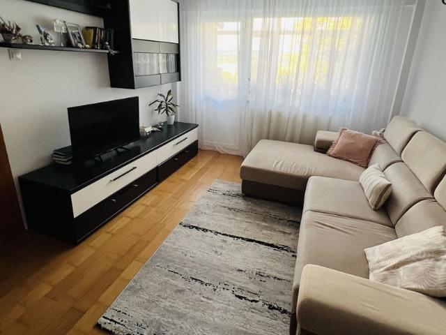 Apartament 2 camere, etaj 4, utilat complet