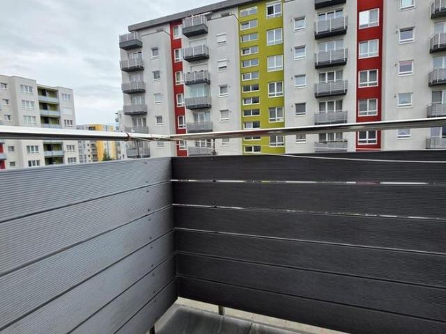 Apartament 2 camere etaj 4 Avantgarden 3
