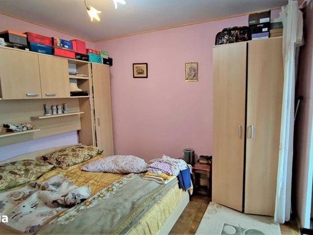 Apartament 2 camere etaj 4 cu acoperis