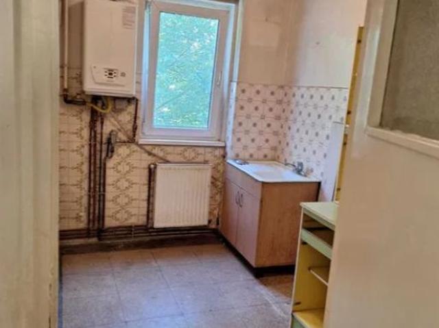 Apartament 2 camere, etaj intermediar Astra Planete