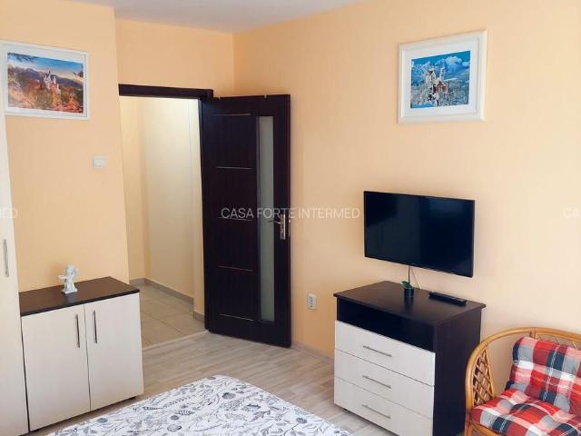 Apartament 2 camere, Faleza Nord Reyna 500 euro