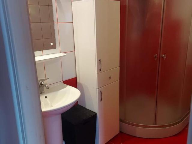 Apartament 2 camere finisat mobilat zona Bradet