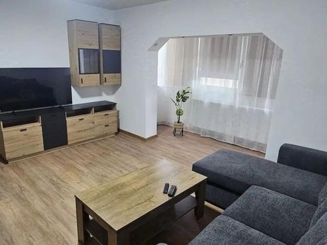 Apartament 2 camere Girocului Parter centrala proprie